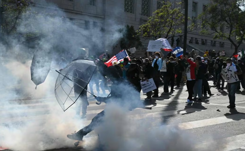 Trump ordenó cortar fondos a ONG implicadas en disturbios