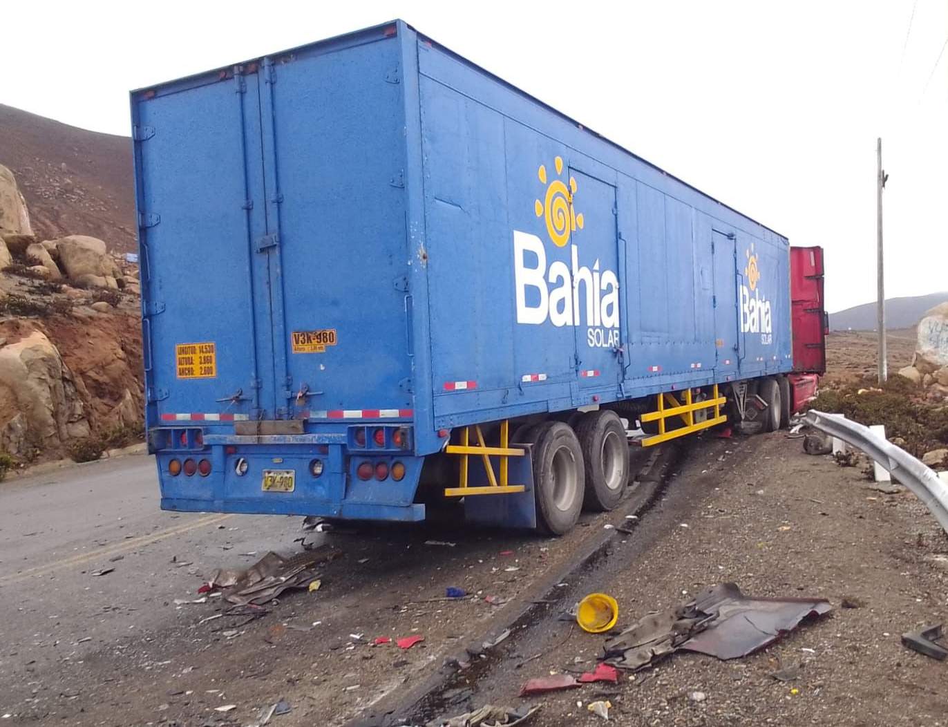 Choque en Panamericana Sur deja un muerto y dos heridos en Caravelí