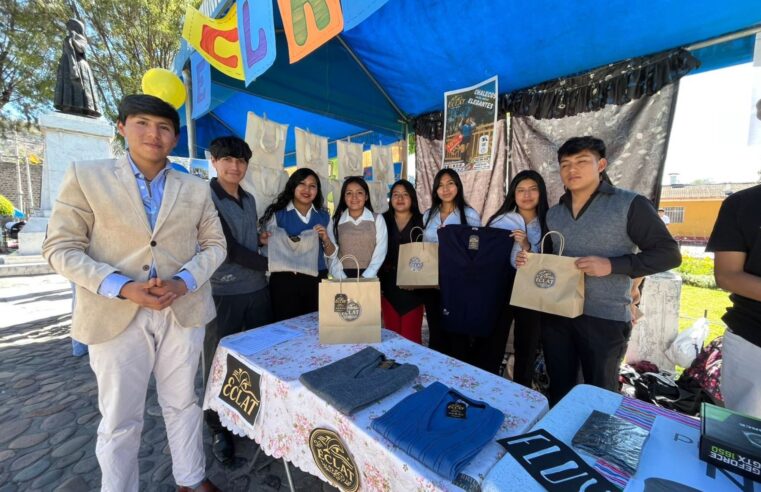 Estudiantes lanzan marca de chalecos para fortalecer la identidad profesional