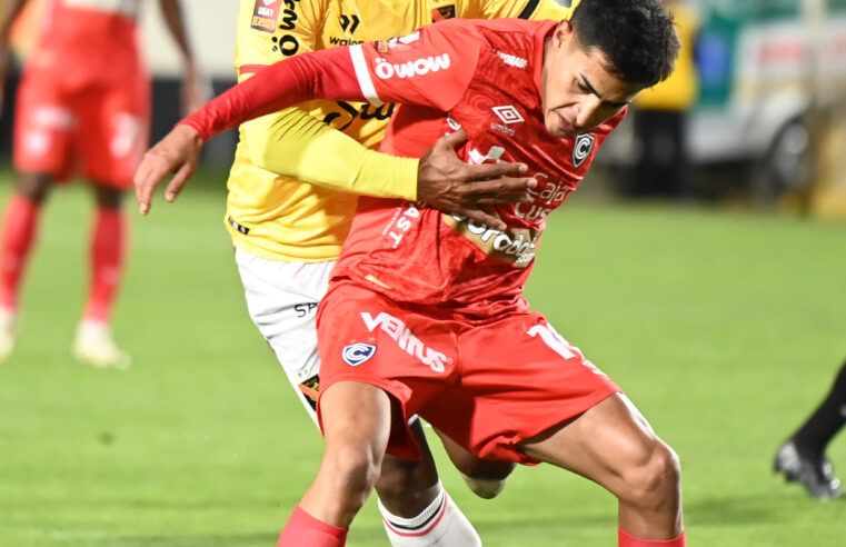 Percy Liza y refuerzos de FBC Melgar en la mira