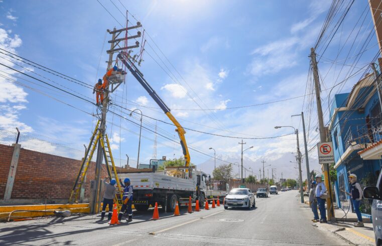 Mejoran red eléctrica en Cayma y Cerro Colorado para atender el Cono Norte