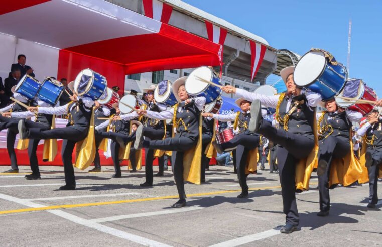 Hoy continúan desfiles escolares por Fiestas Patrias en distritos