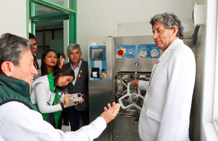 Entregan a Geresa infraestructura y equipos de centro de salud de Tiabaya