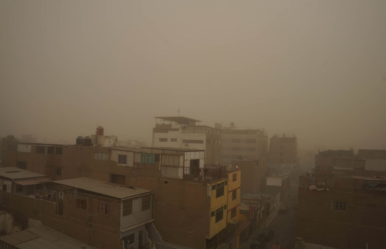 Alerta por una tormenta de arena que cubrió cielo de Pisco, Paracas y Nasca
