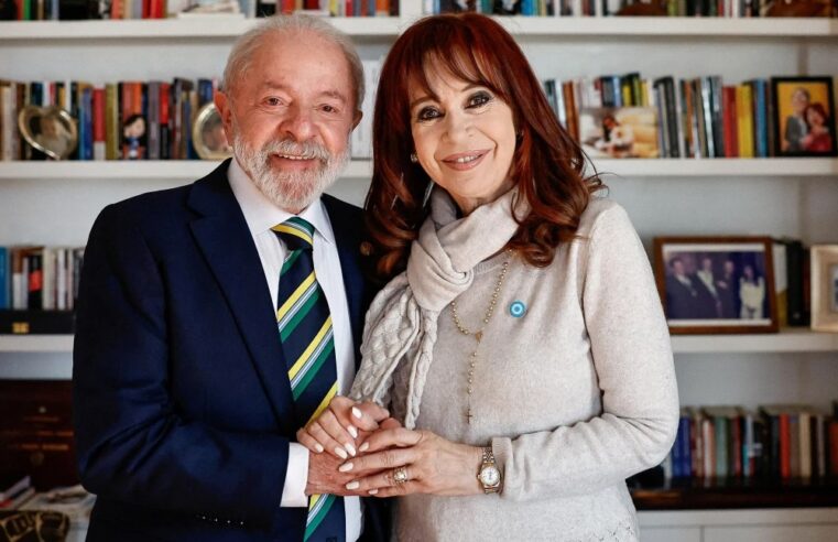 Lula visita a expresidenta argentina Cristina Fernández