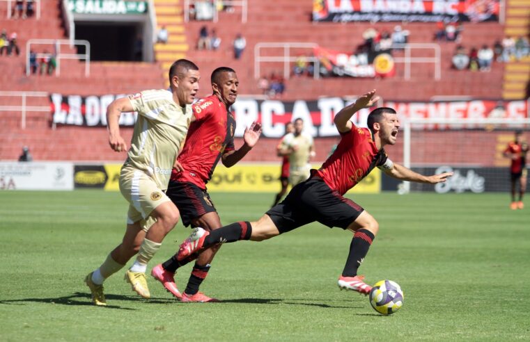 Responsabilidad y vuelta a la página pide Cuesta