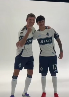 Thomas Müller presentado en el equipo de Kenji Cabrera