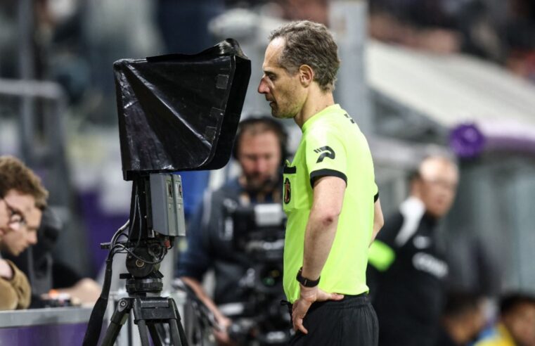 Conmebol permitirá que árbitro anuncie decisión en vivo tras chequear el VAR