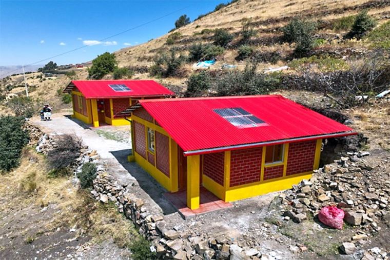 Ministro de Vivienda visitará Caylloma para iniciar construcción de “casitas calientes”