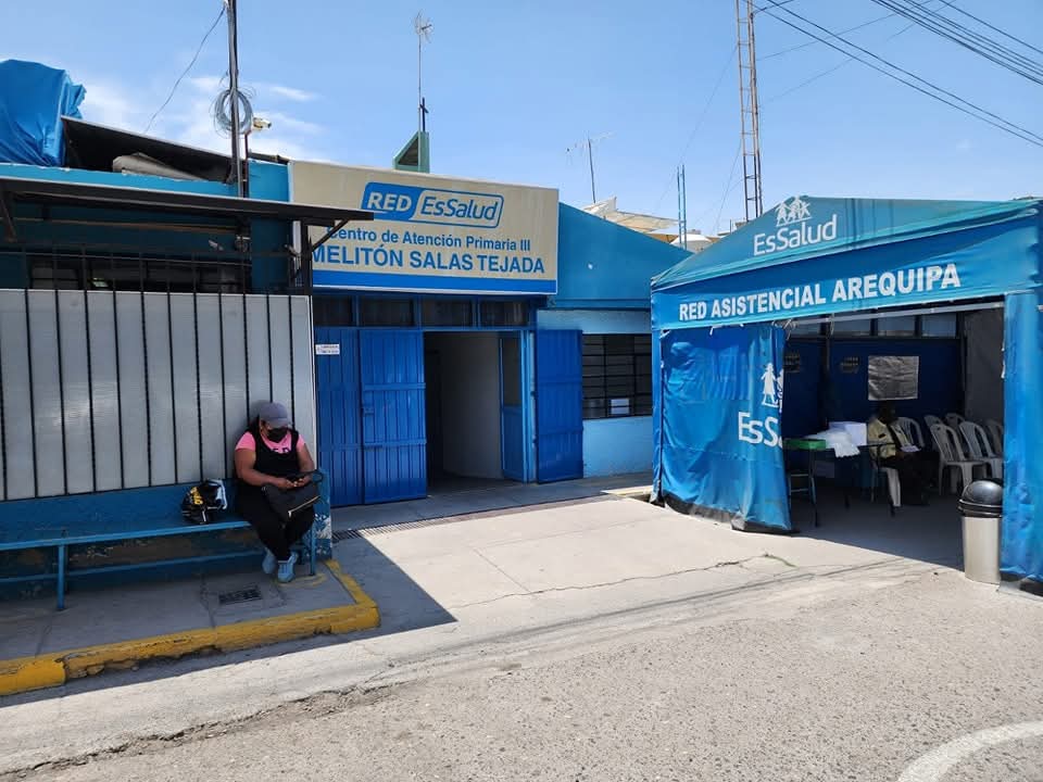 Falta de personal en Farmacia genera maltrato a los pacientes asegurados