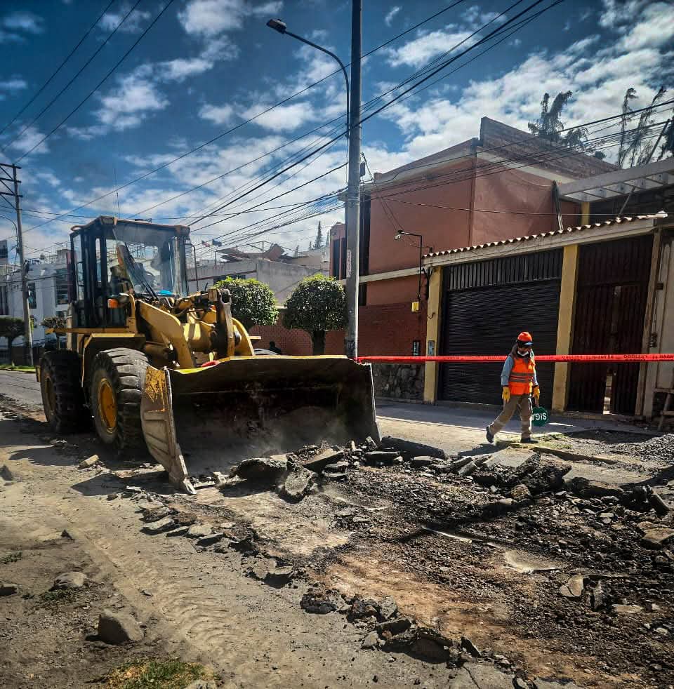 Inician mejoramiento vial en tres arterias de la urbanización Victoria