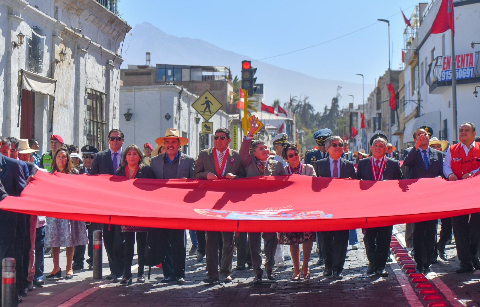 Reviven la fundación de la ciudad de Arequipa con escenificación