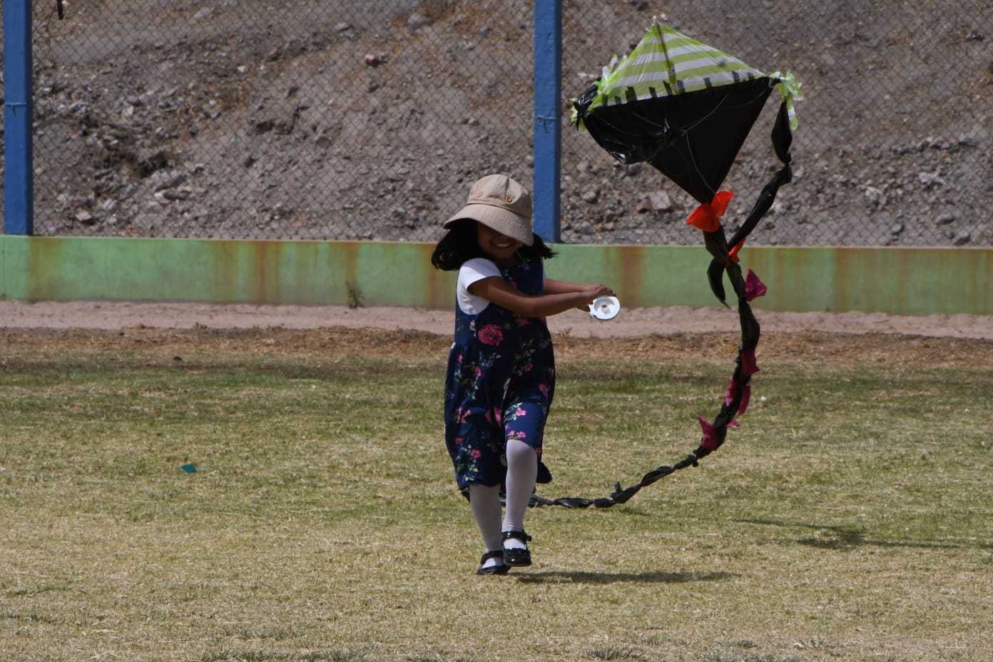 Cometas hechas a mano siempre surcan los cielos de Arequipa
