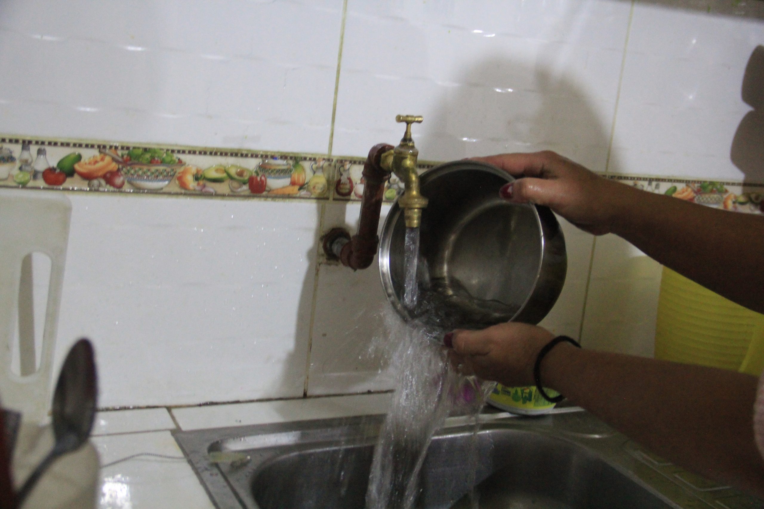 Sedapar subirá tarifas de agua pese a no cobrar el 30 % de lo que produce