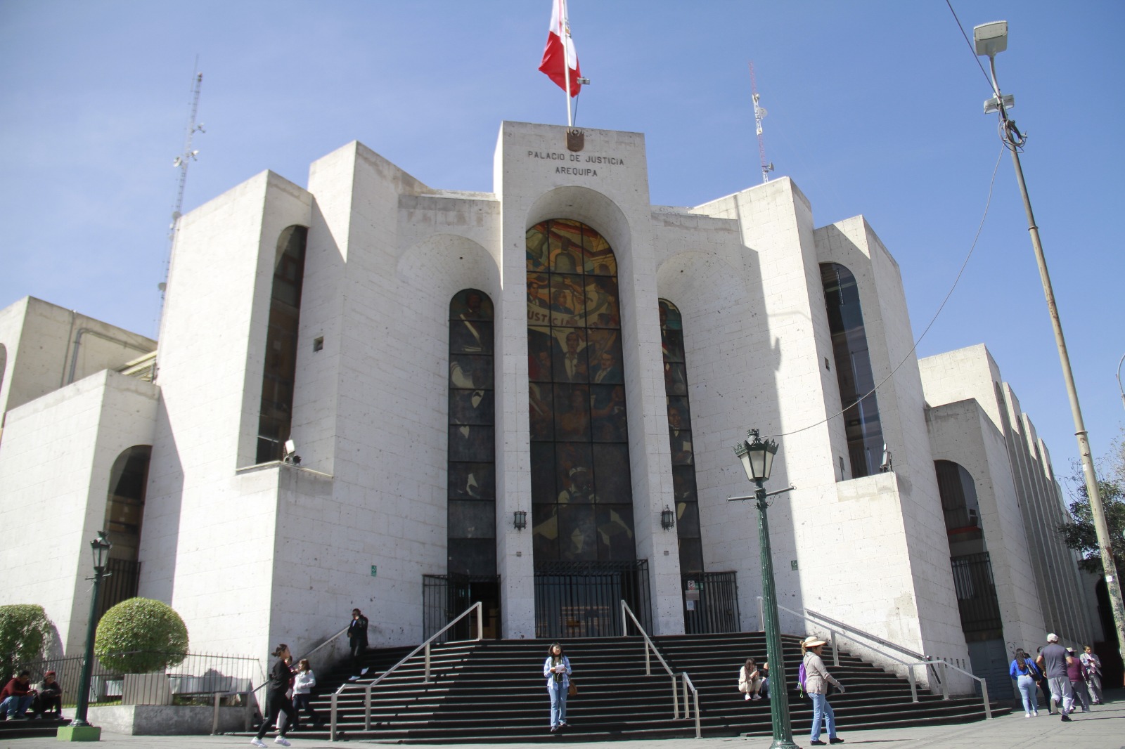 Poder Judicial Arequipa acumula 8 millones de expedientes sin archivo central