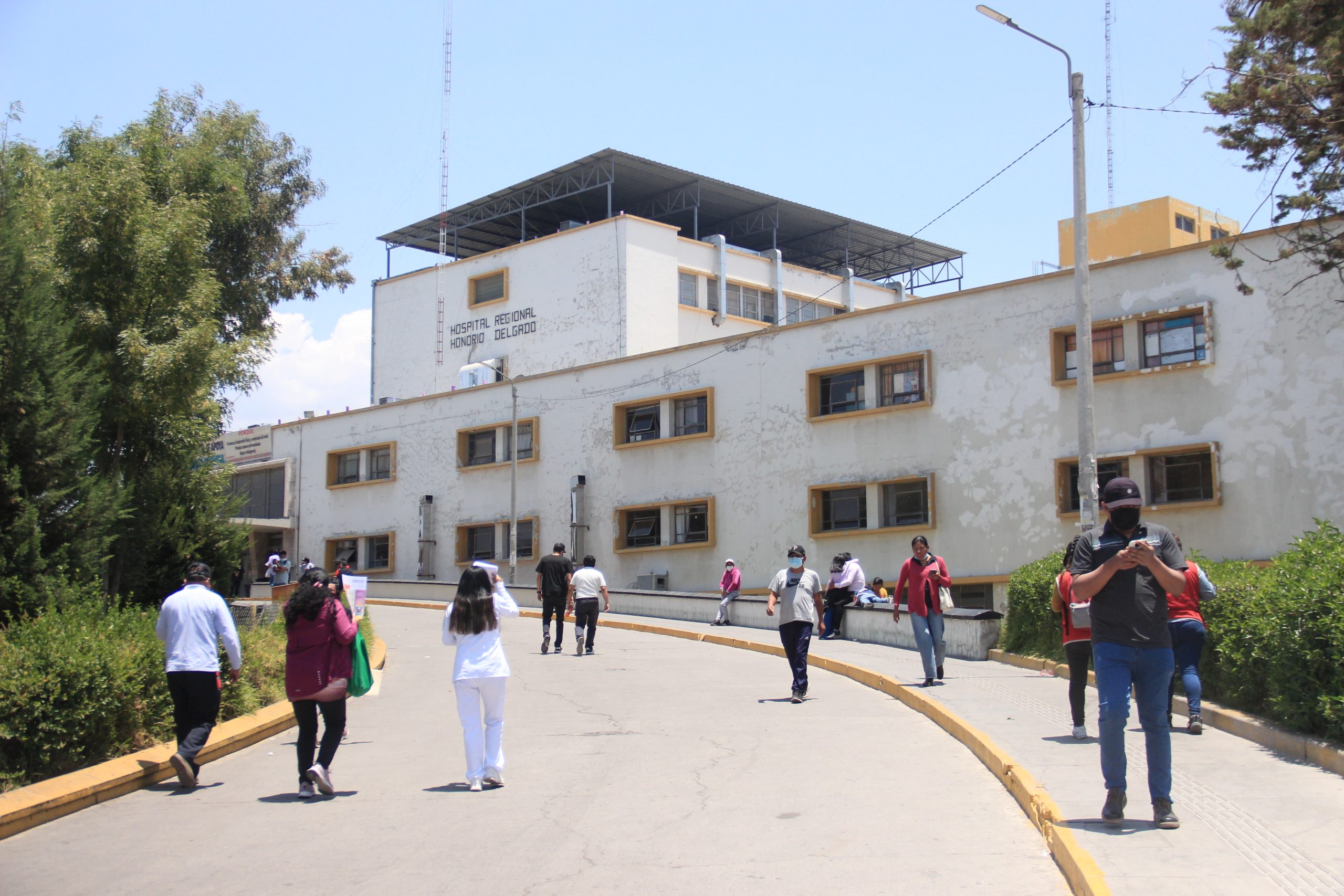 Errores en fichas traban pago de millonaria deuda del SIS al hospital Honorio Delgado