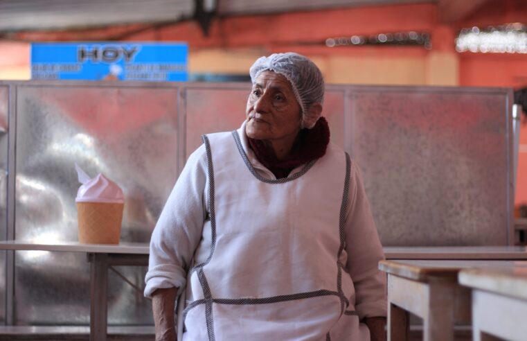 De la pampa y polvo al bullicio del mar: Dora y el corazón del Terminal Pesquero San Pedro Pescador