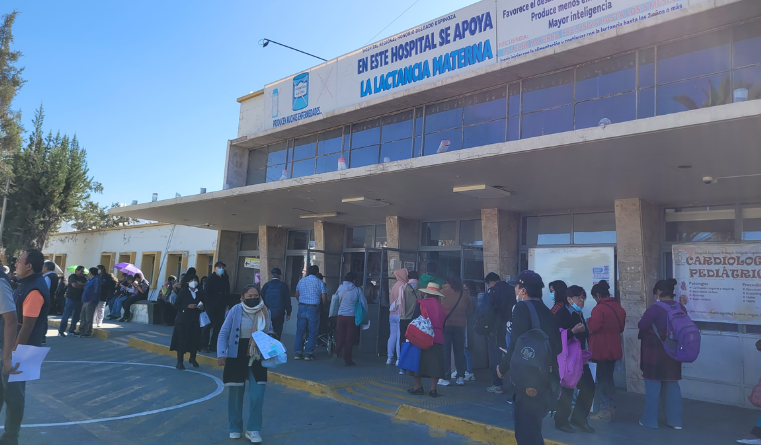 Crisis del HDE: camas insuficientes y pacientes en espera constante