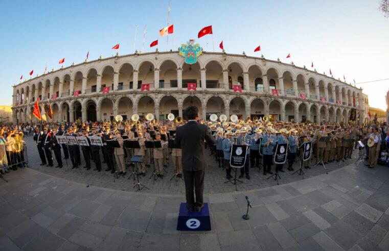 Jóvenes rindieron homenaje a Arequipa en festival de bandas 