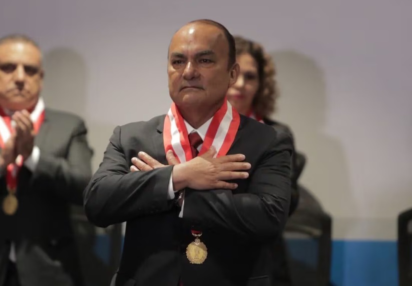 JNJ inició procedimiento para examinar vacancia contra su presidente