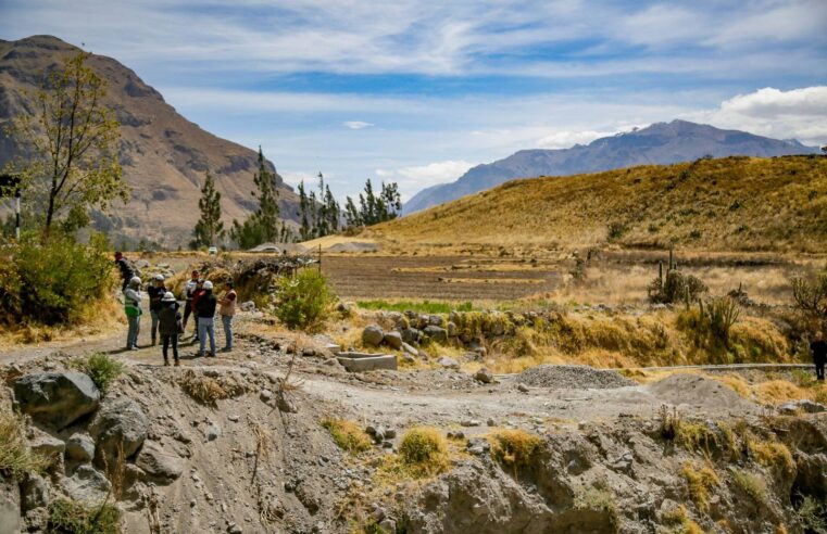 Advierten paralización de obras en canales de Maca y Achoma