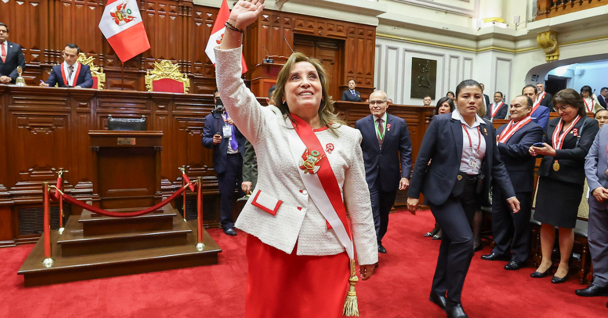 Pese a críticas, Congreso aprobó viaje de mandataria a Japón e Indonesia