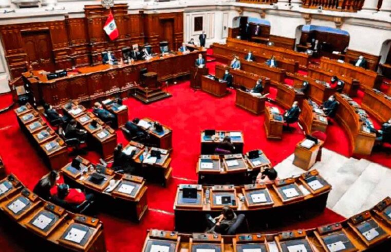 Trece congresistas habrían vulnerado neutralidad electoral