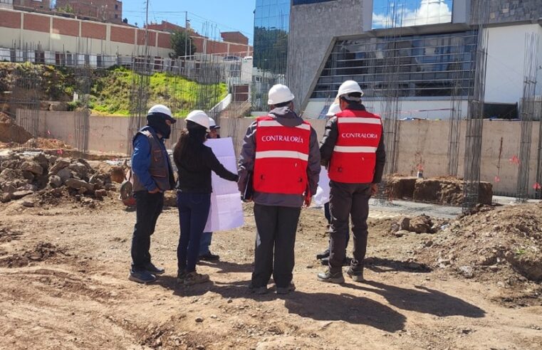 Riesgos en obra de Universidad Nacional del Altiplano de Puno