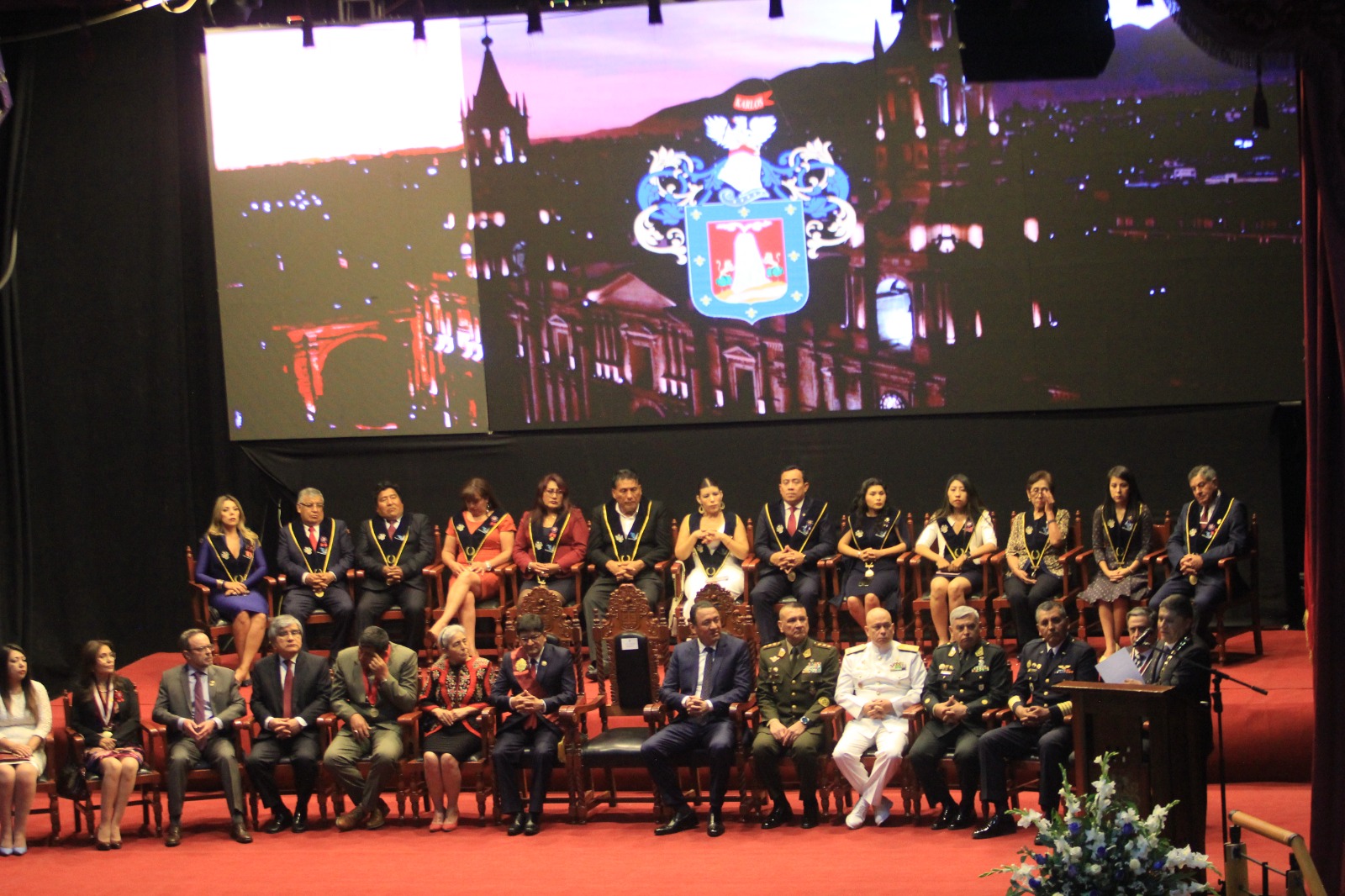 El problema del transporte se soluciona con intercambios viales y más unidades