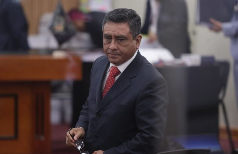 PJ no excluirá a exministro Huerta de juicio por intento de golpe de Estado