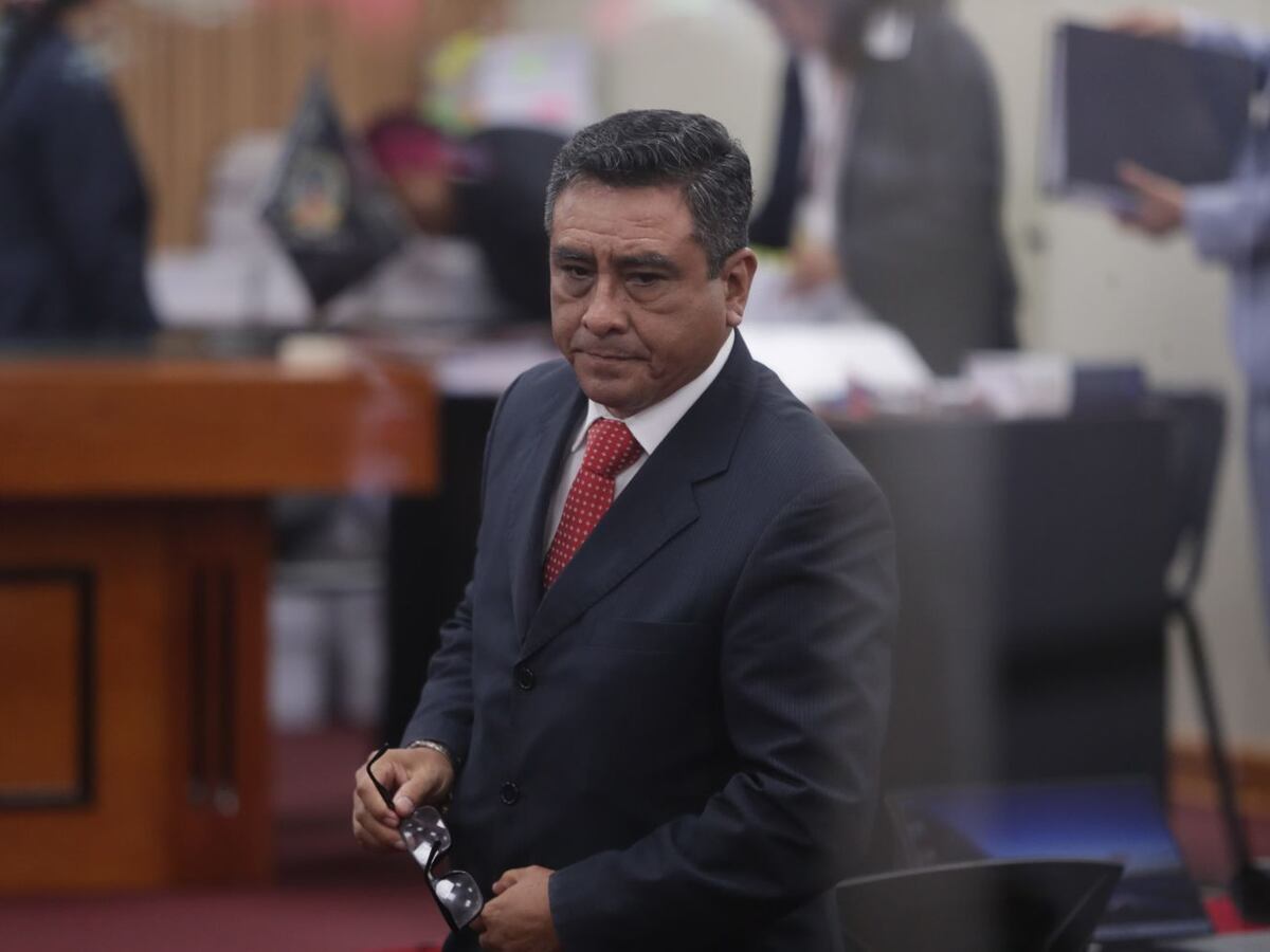 PJ no excluirá a exministro Huerta de juicio por intento de golpe de Estado