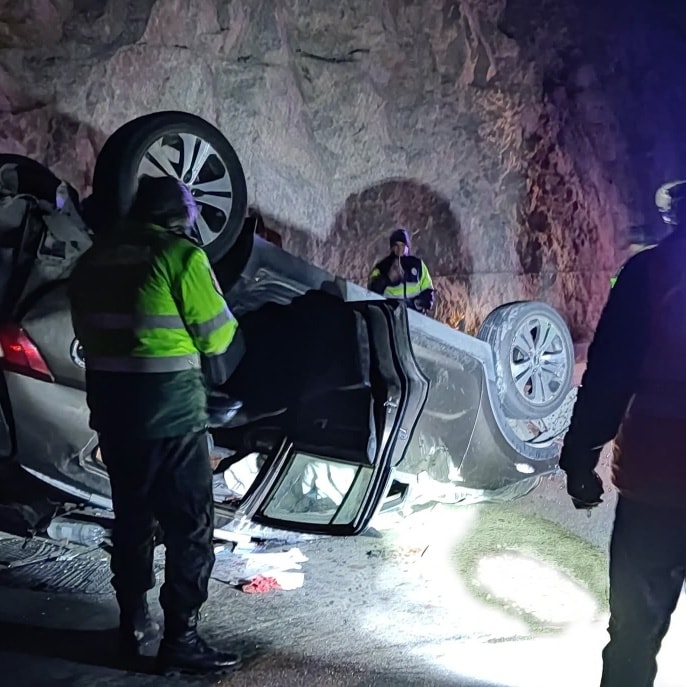 Accidente en la vía Cerro Verde deja tres heridos