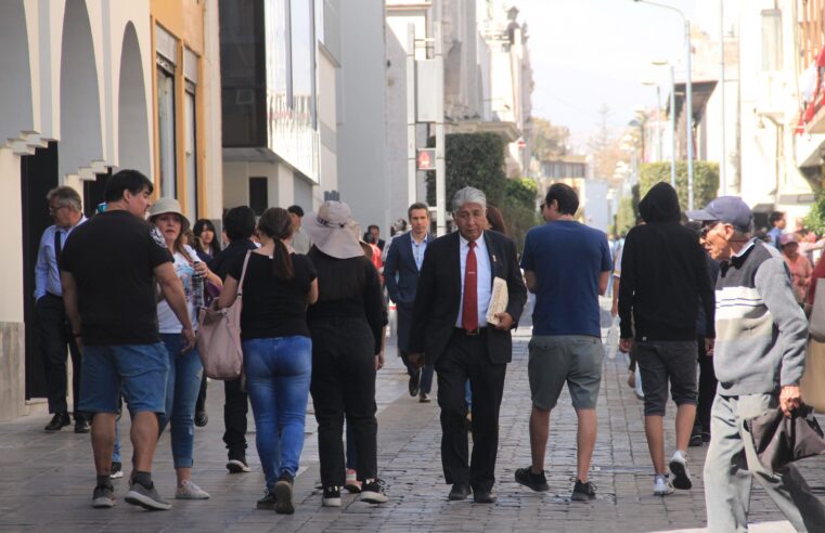 No más tontos en un país rico