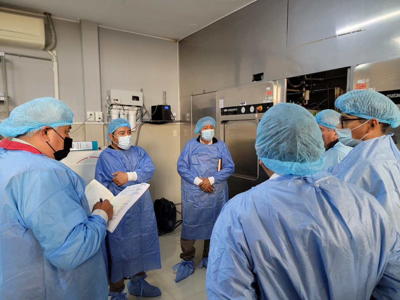 En emergencia área de cirugía del hospital Hipólito Unanue