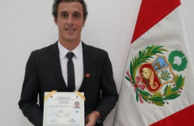 Perú: nueva ley complica nacionalización de futbolistas