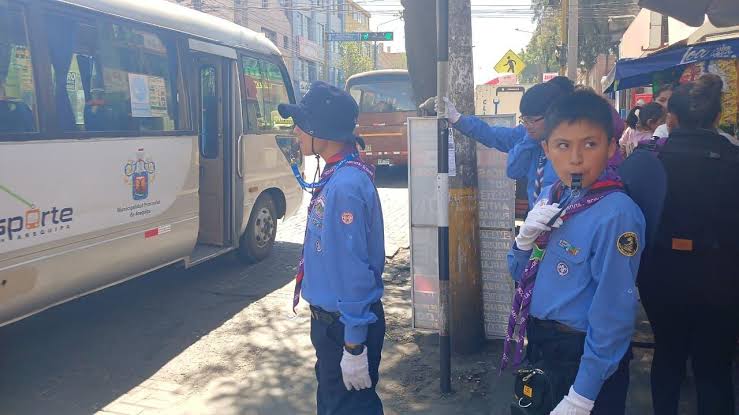 “Enseñemos a nuestros hijos a respetar las normas de tránsito, pero con el ejemplo”