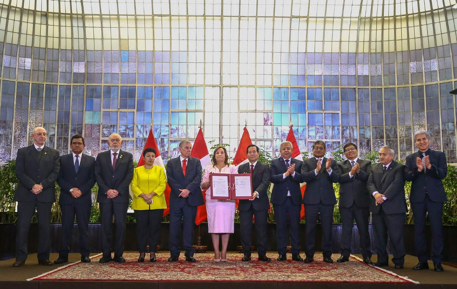 Gobierno oficializa ley de amnistía a  FF.AA., PNP y comités de autodefensa