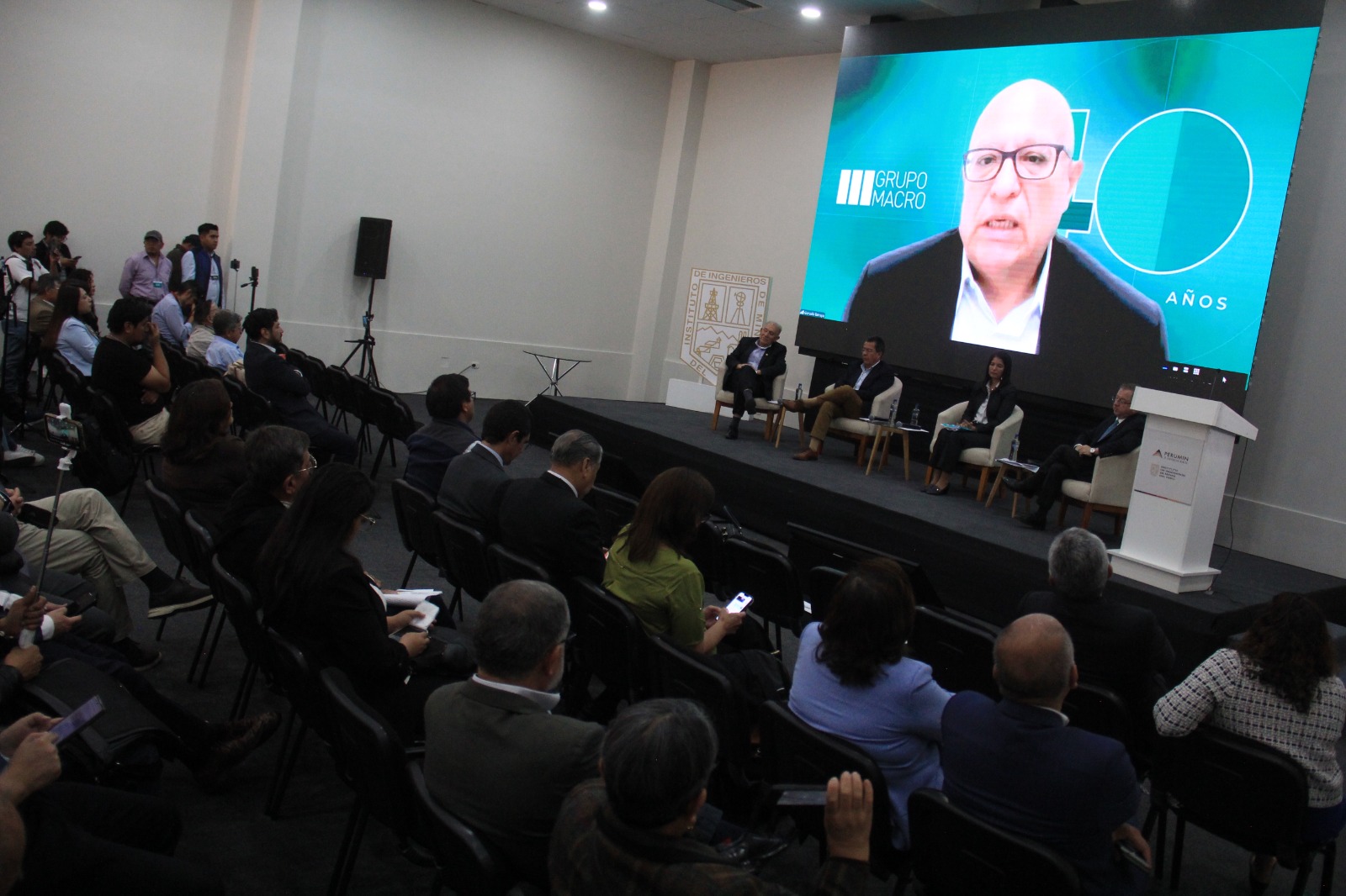 Solo 14 municipios ejecutaron más del 75 % de los recursos mineros