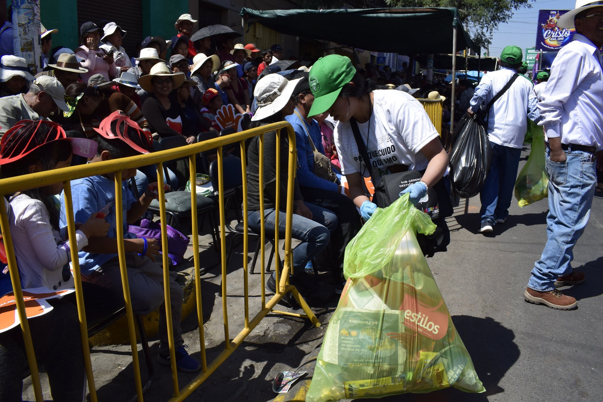 Un “ejército” verde recogerá residuos en el Corso de la Amistad para reciclar