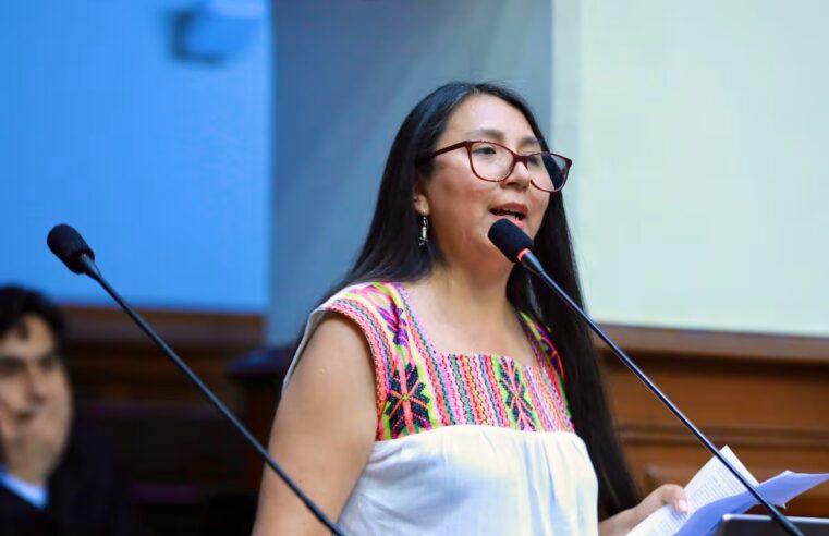 Denuncian a Luque por declaraciones en Congreso sobre límites con Colombia