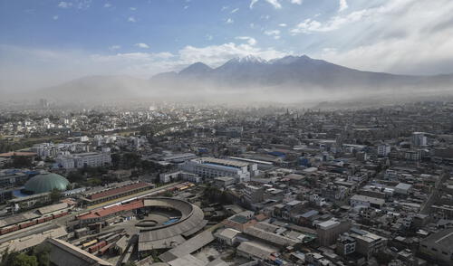 Vientos y terrales dañan 16 colegios en Arequipa