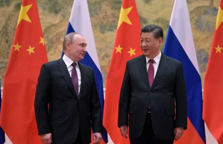 Putin viaja a China en busca de apoyo militar y económico