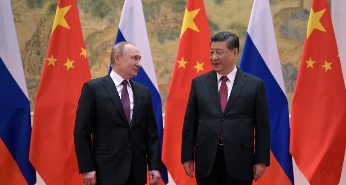 Putin viaja a China en busca de apoyo militar y económico