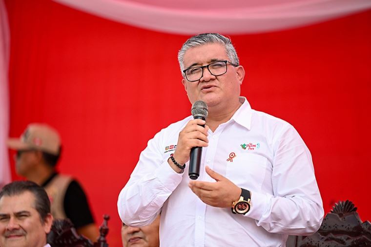 Autorizan viaje del ministro del Ambiente a los Estados Unidos