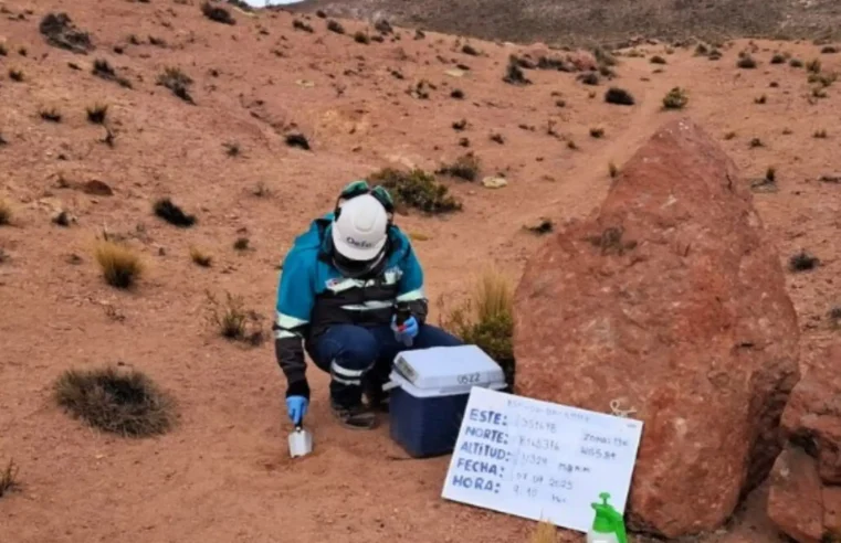 OEFA supervisa derrame de diésel tras vuelco de cisterna en Carumas