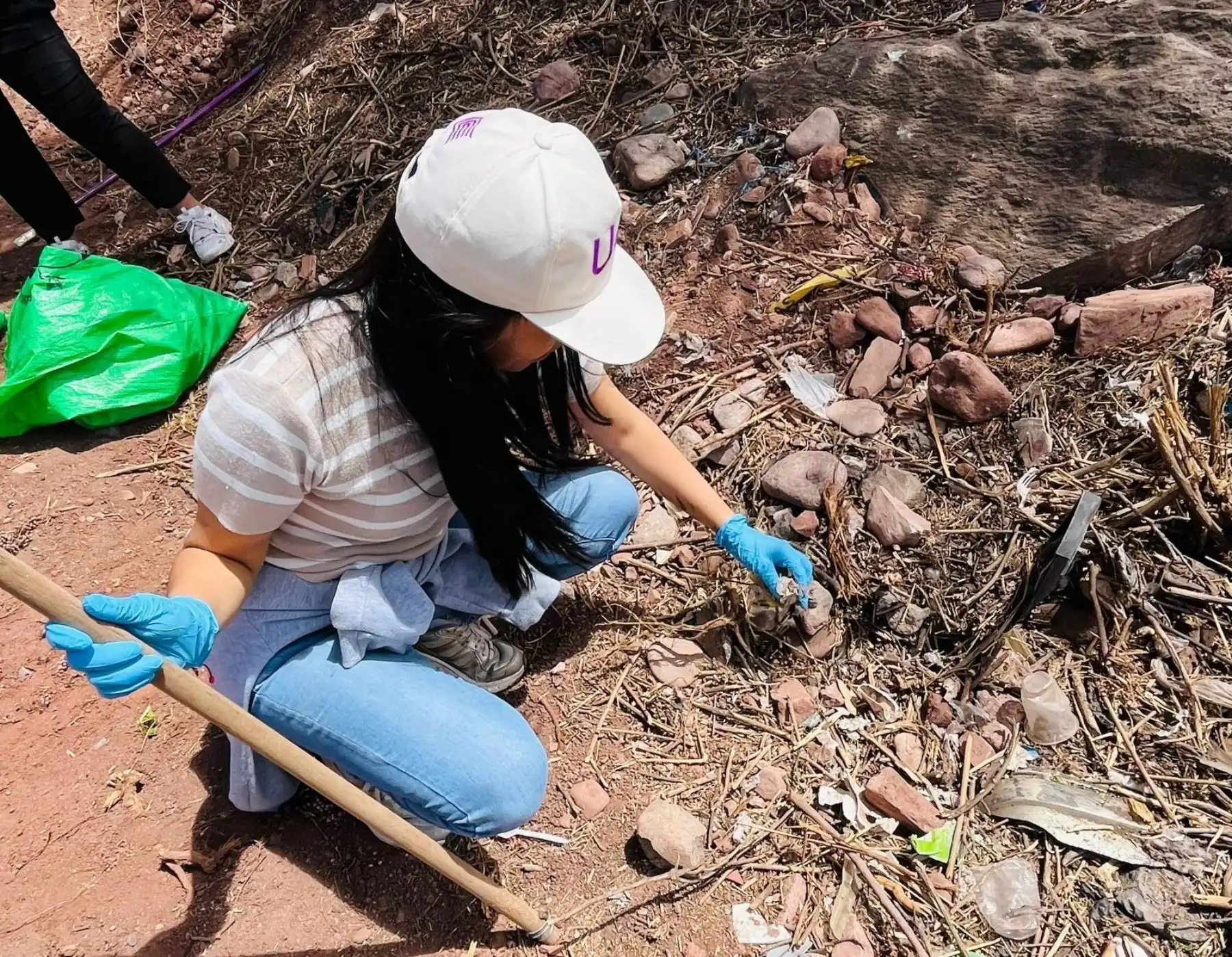 Retiran una tonelada y media de residuos sólidos de laguna