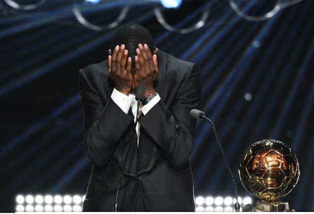 Dembélé: «El Balón de Oro no fue mi objetivo pero es excepcional»