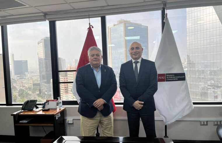 UCSM y Ministerio de Vivienda consolidan alianza estratégica para impulsar SERUVI