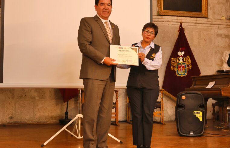 BUSTAMANTE ES RECONOCIDA COMO MUNICIPALIDAD SALUDABLE Y AMIGA DE LA SALUD 2025