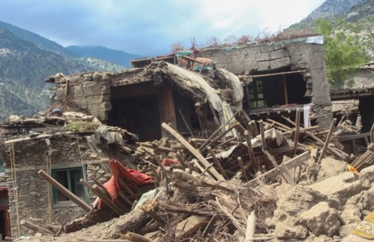 Tres nuevos sismos en un día causan pánico en la devastada Afganistán